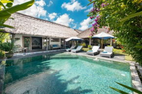 Villa Damai Manis